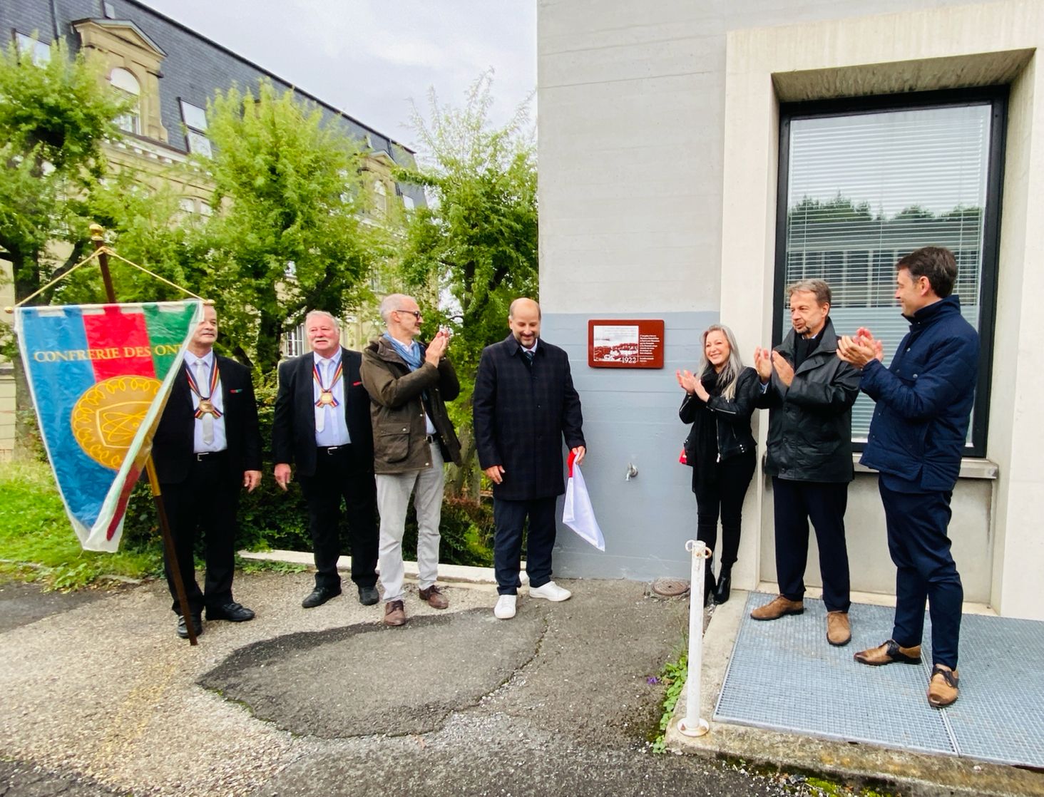 Inauguration d'une plaque commémorative à l'occasion des 100 ans de la radio à Lausanne